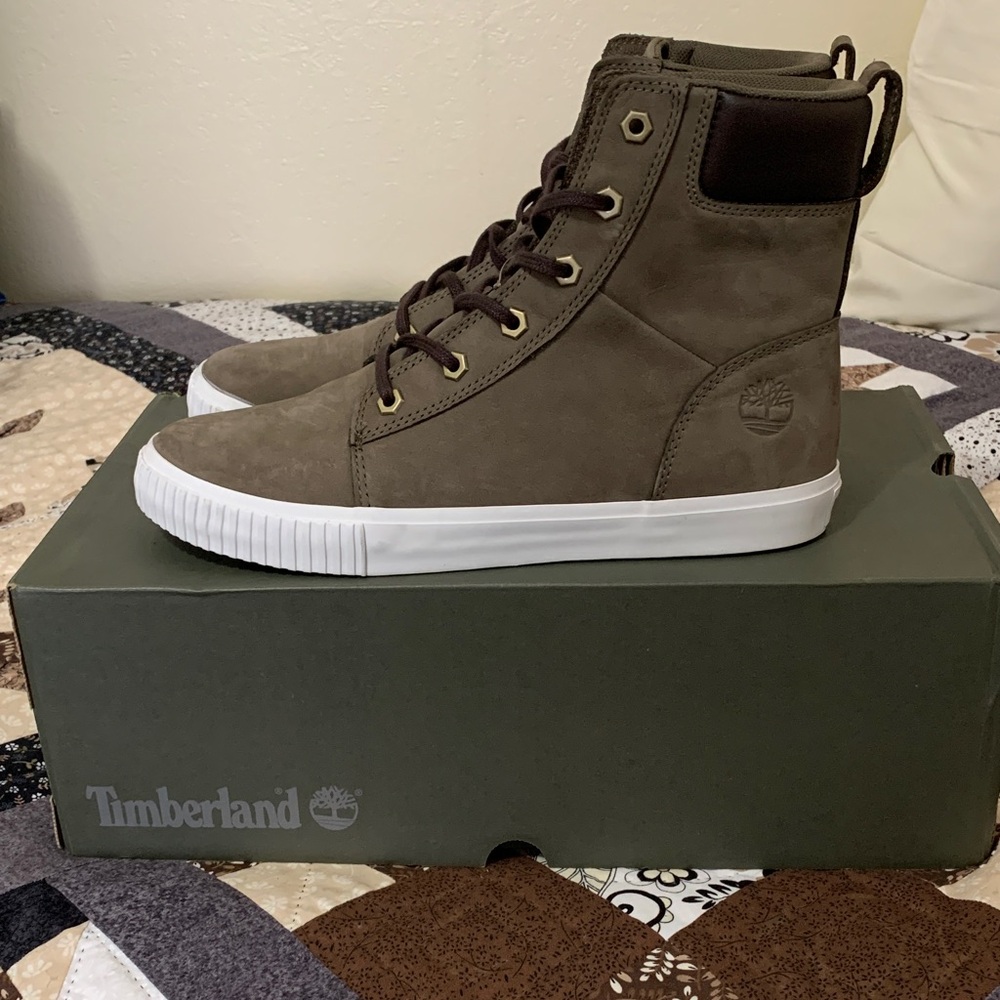 Timberland Women's Skyla Bay 6 Inch Boot